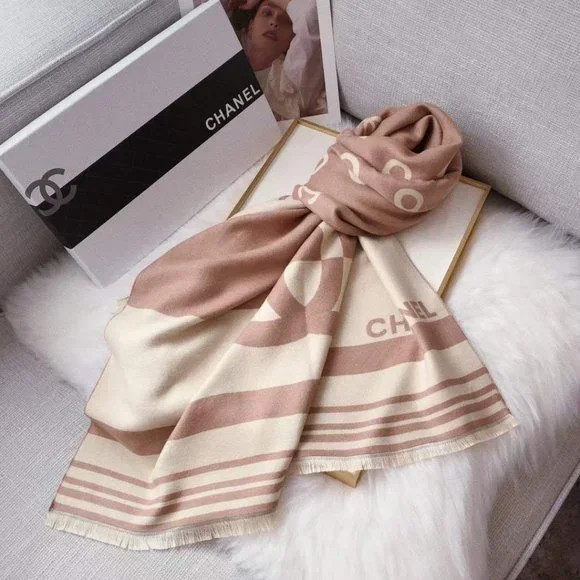 💎✨AUTHENTIC✨💎CHANEL scarf - Picture 5 of 6